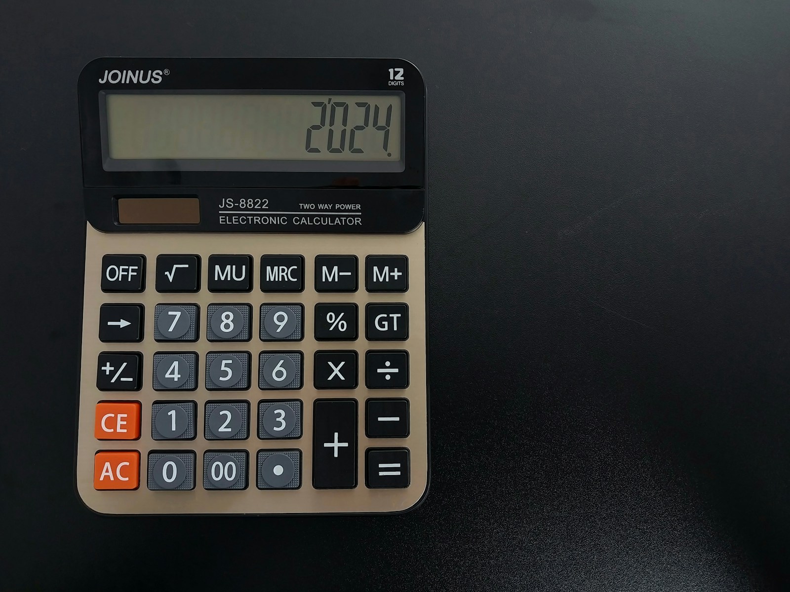 Calculatrice d&rsquo;épargne : Maximisez vos économies en quelques clics