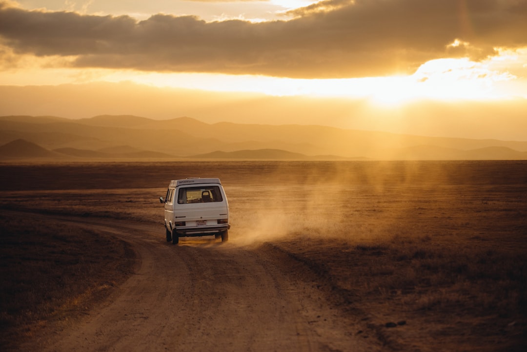 Comment trouver une assurance auto pas cher sans sacrifier vos garanties essentielles